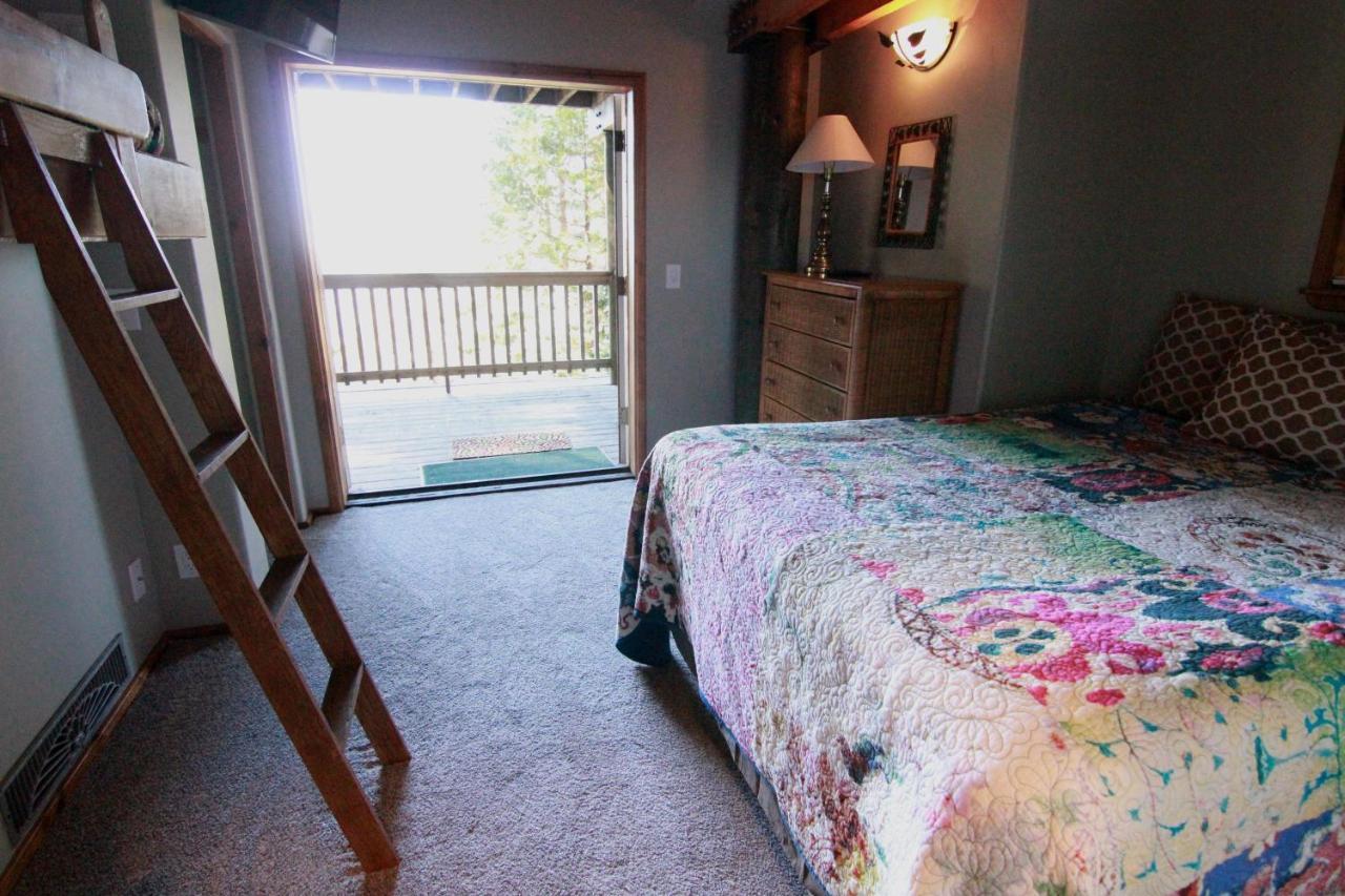 Tree House Lodge ヨセミテ・ウェスト エクステリア 写真